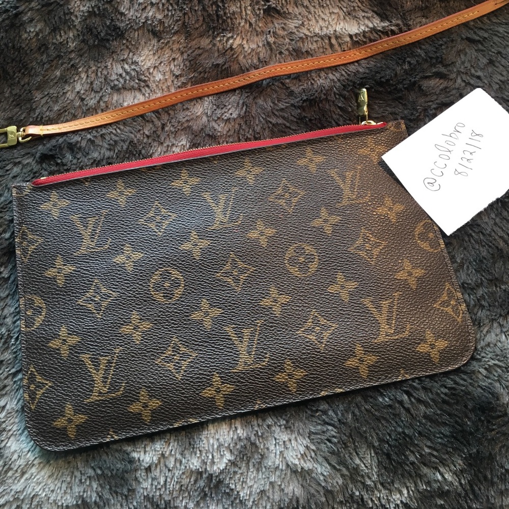 Louis Vuitton Neverfull Pouch